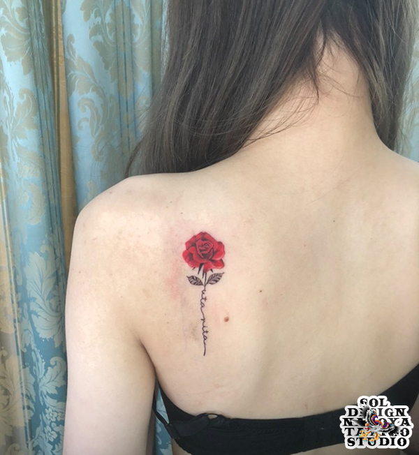 名古屋　タトゥー　女性